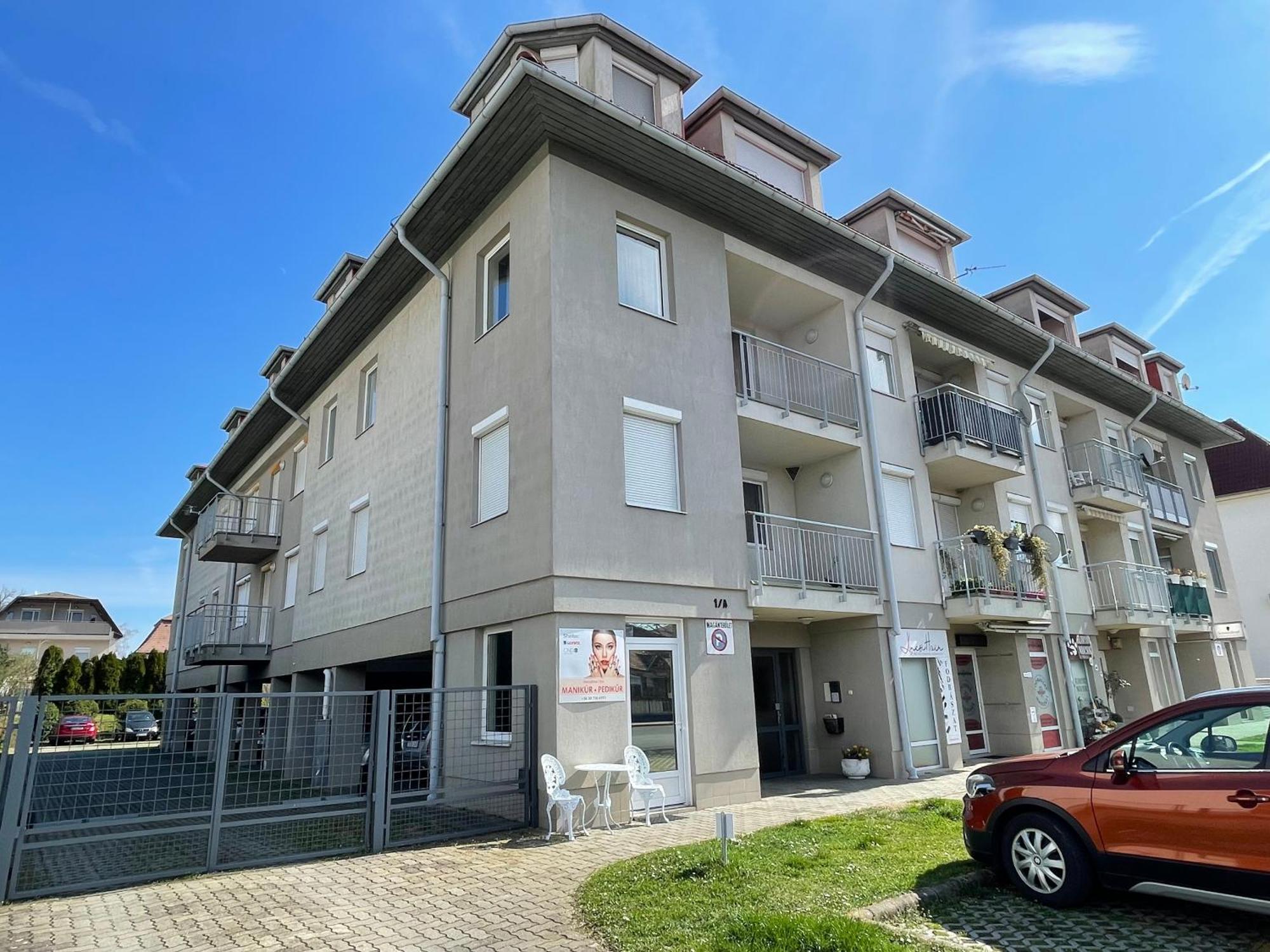 Tavirozsa 1A Apartment Heviz Exterior photo